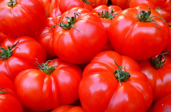  Tomatoes Have Become Hotcake in Nairobi As Prices Increase