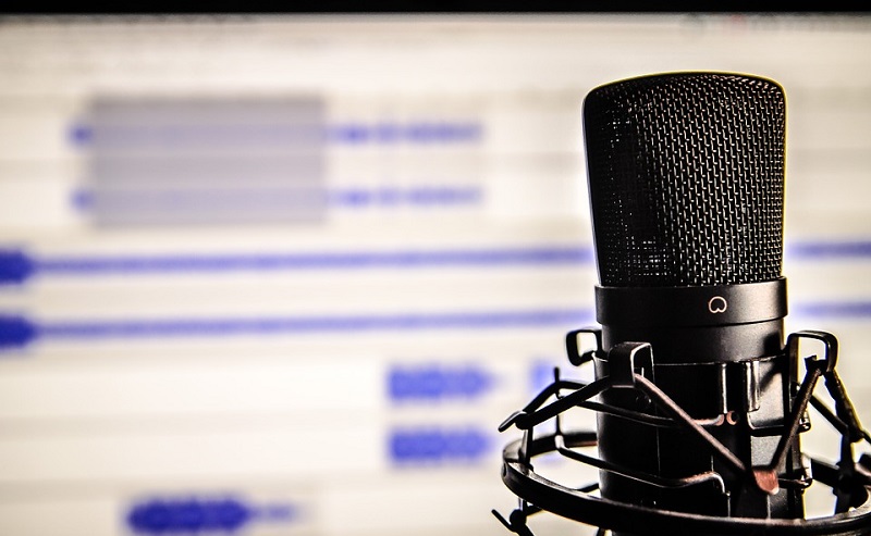  5 Steps to Repurposing Your Podcast into Money-Generating eBooks