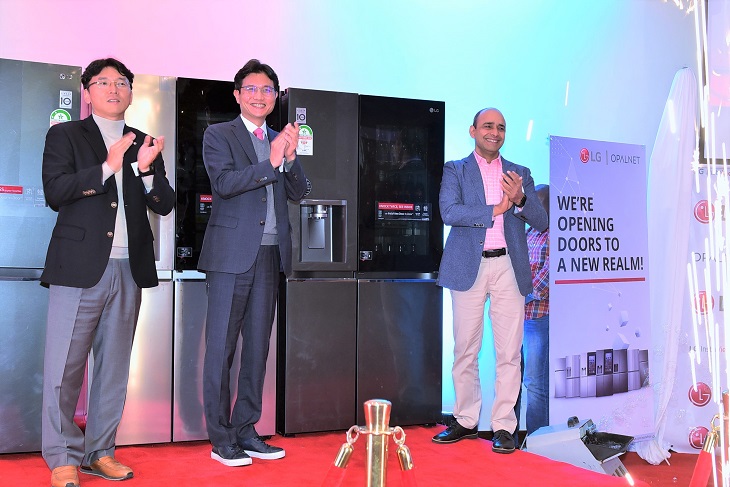  LG Unveils Latest InstaView Refrigerators with Seamless Design