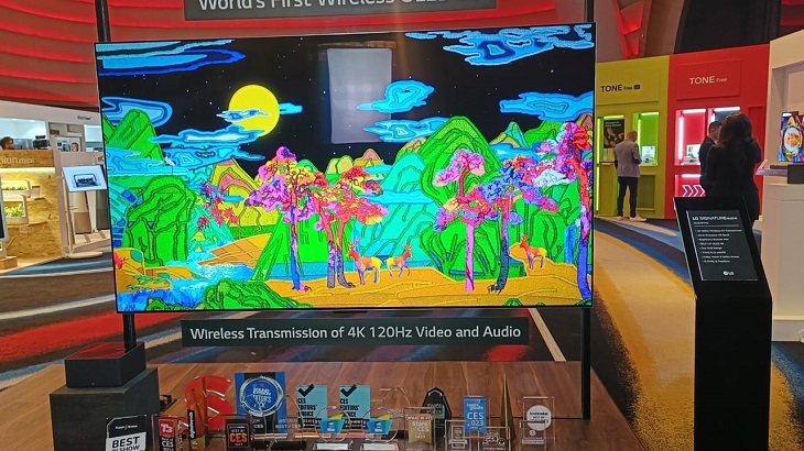  World’s First Wireless TV Steals The Show In Dubai